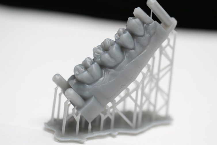 3D printing dentist